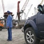 جمارك طنجة تُحبط عملية تهريب كمية كبيرة من العطور والأجهزة الإلكترونية 3 douane controle maroc 140717