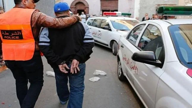 اعتقال ستيني بتهمة النصب المقرون بالابتزاز عبر تدابير "كورونا" 14 اعتقال ستيني