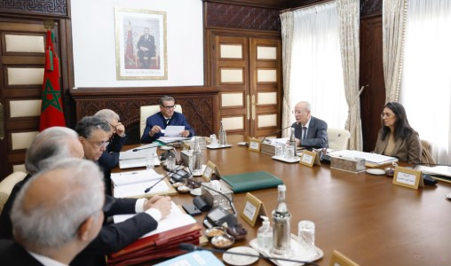 Le ministre de la Justice présentant les textes au Conseil de gouvernement.