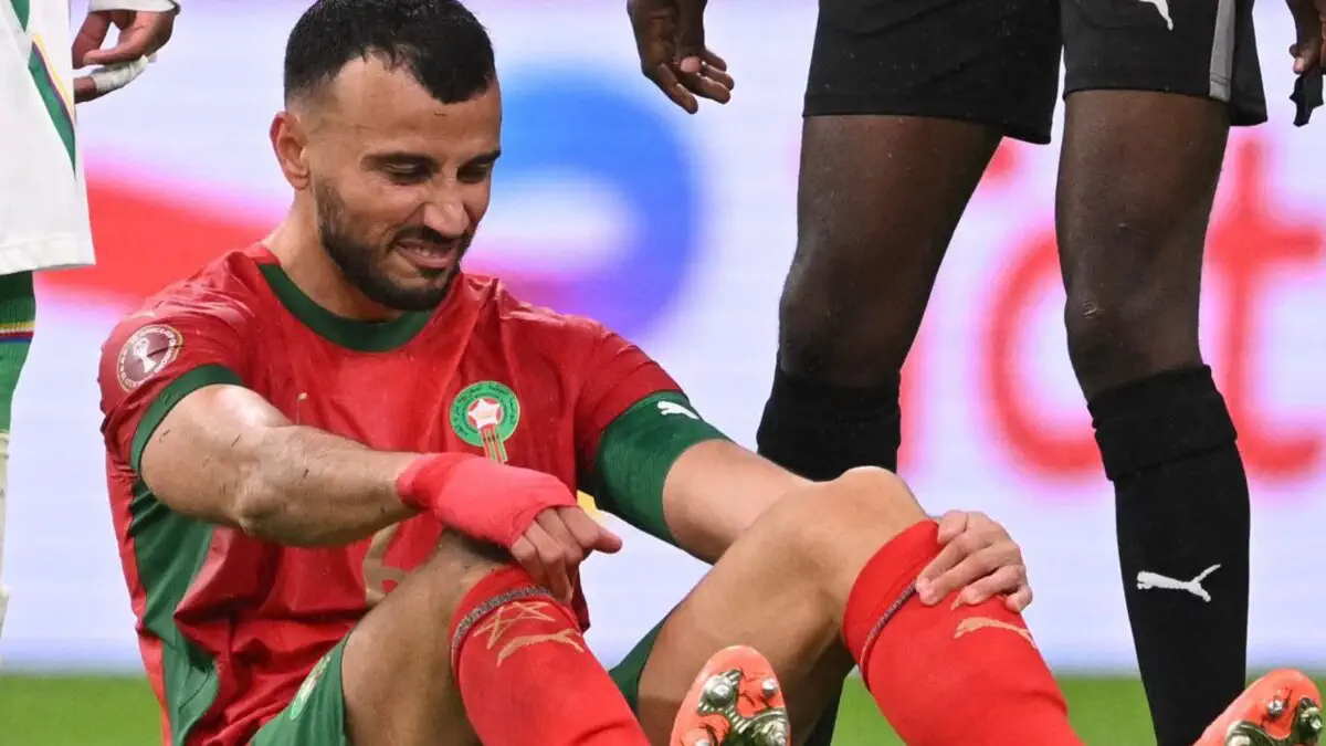 AFCON 2025: Morocco’s Winning Start Overshadowed by Romain Saïss Injury Concern 3 Morocco's Romain Saïss in action during the AFCON 2025 match against Comoros.