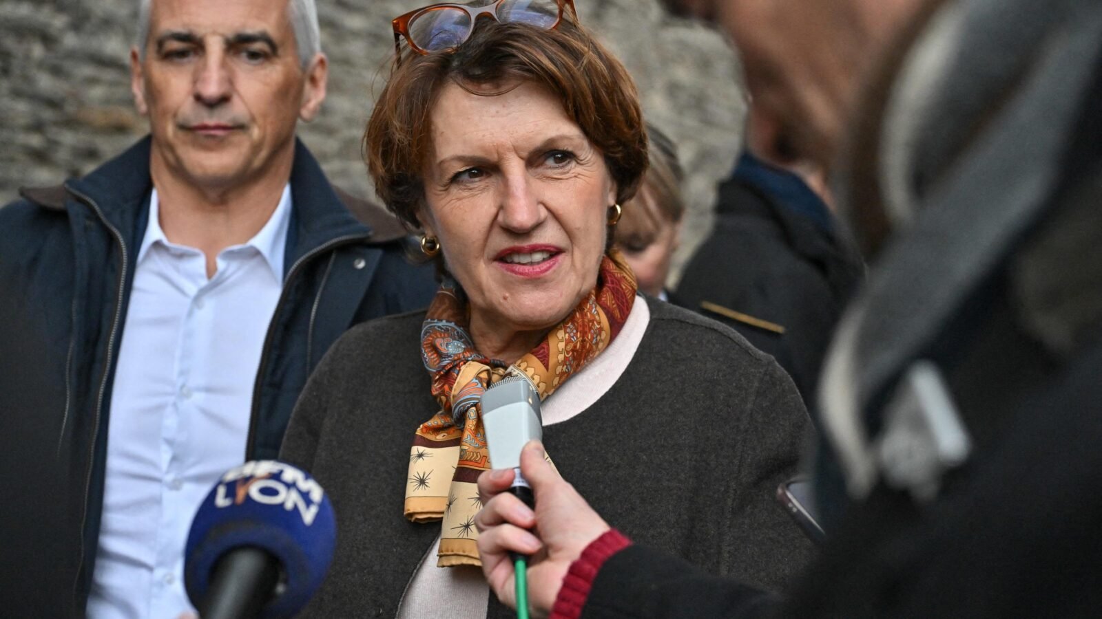 « La colère risque de s’amplifier » : Annie Genevard attendue de pied ferme par les paysans 3 La ministre de l'Agriculture, Annie Genevard, rencontrant les représentants des syndicats agricoles et les présidents des chambres d'agriculture en Occitanie.