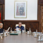 Texte Alt : Le Conseil de gouvernement approuve un décret pour faciliter l'accès à l'aide exceptionnelle dans le cadre des aides sociales directes.