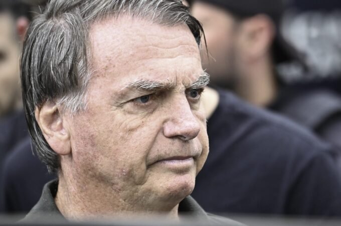 Bolsonaro undergoes medical procedure to