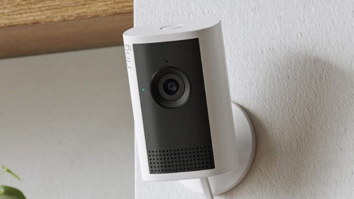 Caméra de sécurité en intérieur avec une définition de 2K.