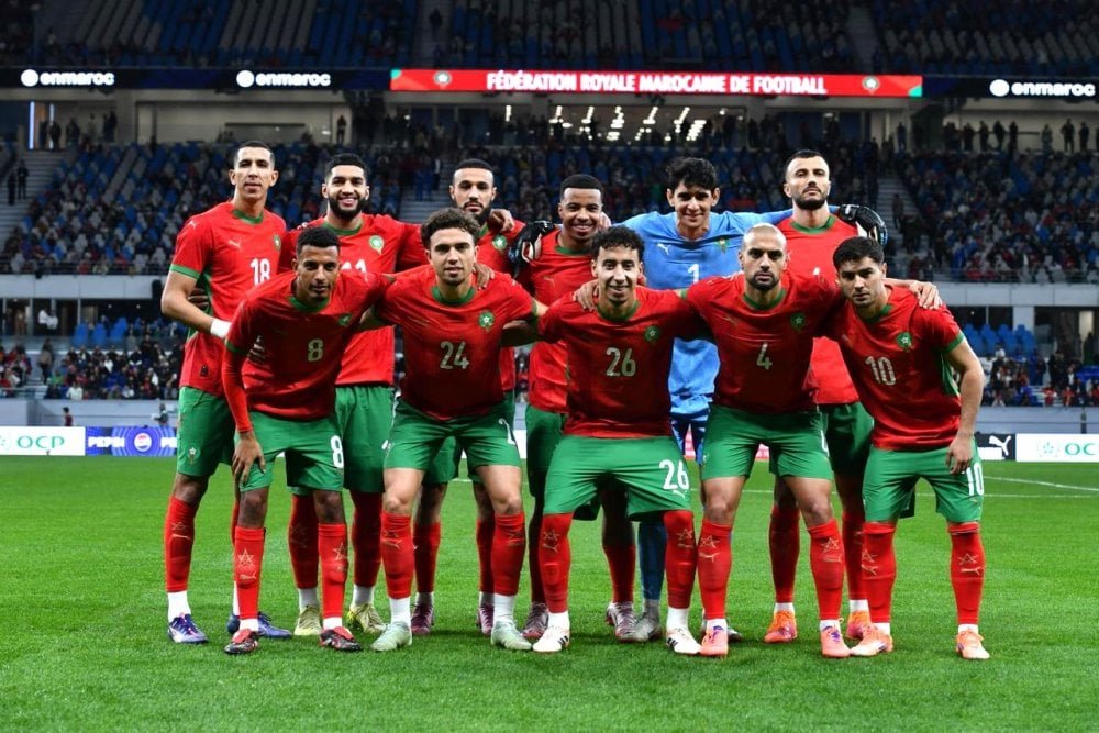 Équipe nationale du Maroc en action sur le terrain.