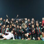 L'équipe de l'AS FAR en action sur le terrain.