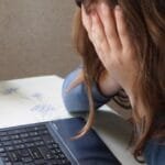 Les mineurs victimes de cyberharcèlement.