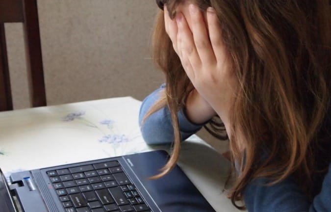 Les mineurs victimes de cyberharcèlement.
