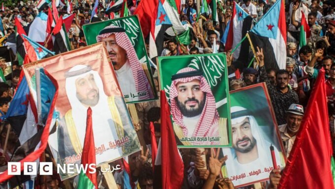 صورة لقادة التحالف العربي في اجتماع لمناقشة الأوضاع في اليمن