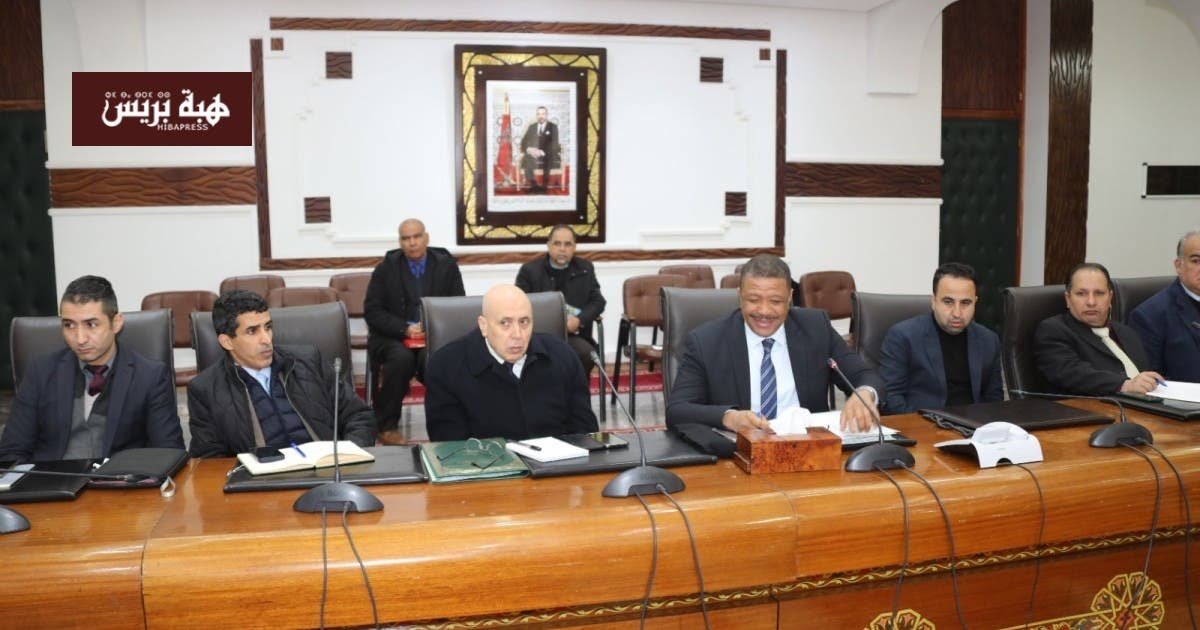 إقليم تاونات: 1802 مشروعاً بقيمة 744 مليون درهم.. حصيلة وازنة للمبادرة الوطنية للتنمية البشرية (2019-2025) 3 اجتماع اللجنة الإقليمية للتنمية البشرية بتاونات برئاسة عامل الإقليم