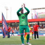 ** صورة للاعب مارك أندريه تير شتيغن يلعب مع نادي برشلونة.