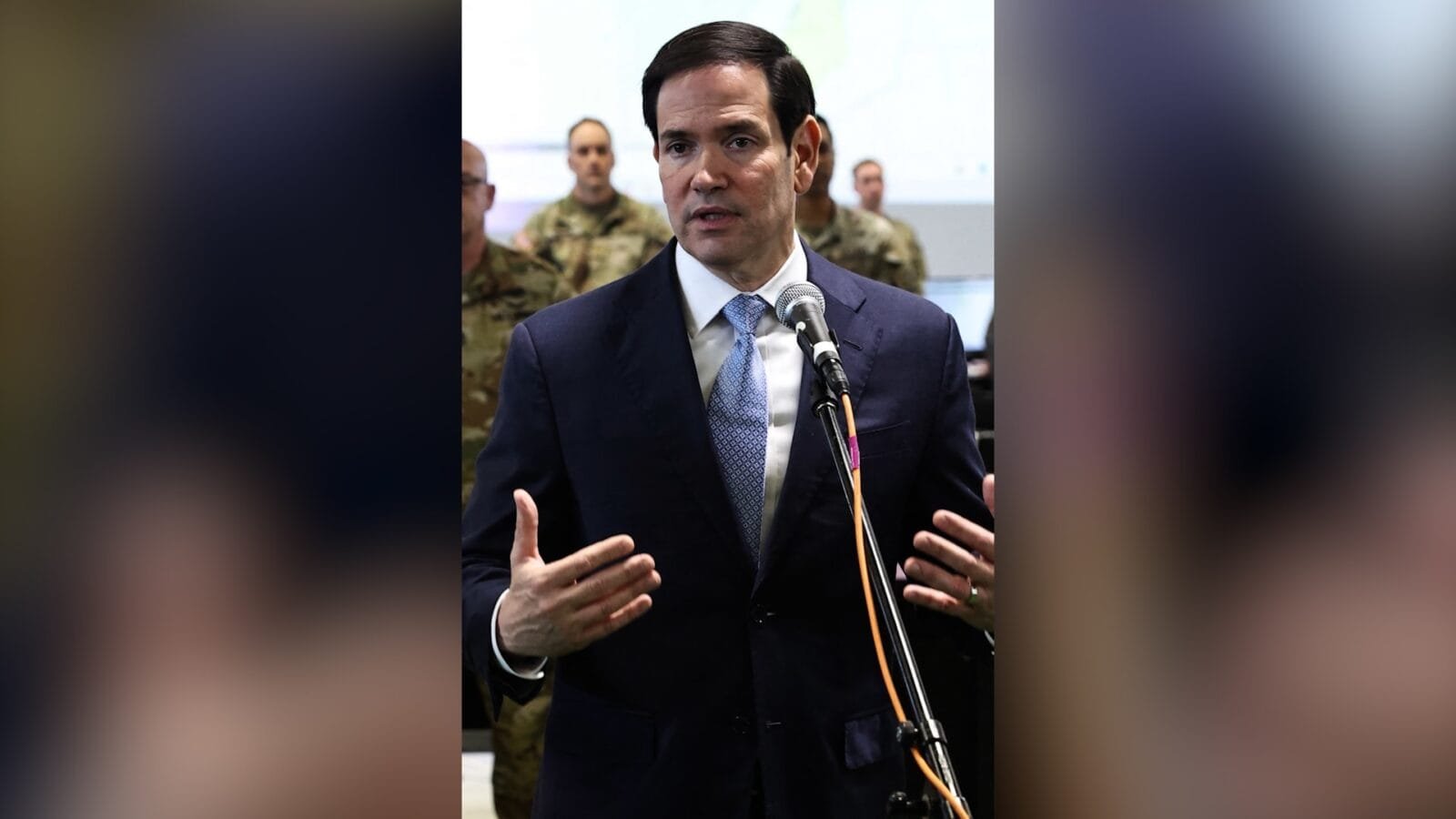 خط كتابة يتسبب بجدل في