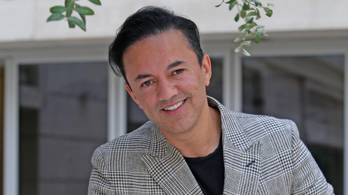 صورة ريدوان مع الفنانين الآخرين في حفل كأس إفريقيا