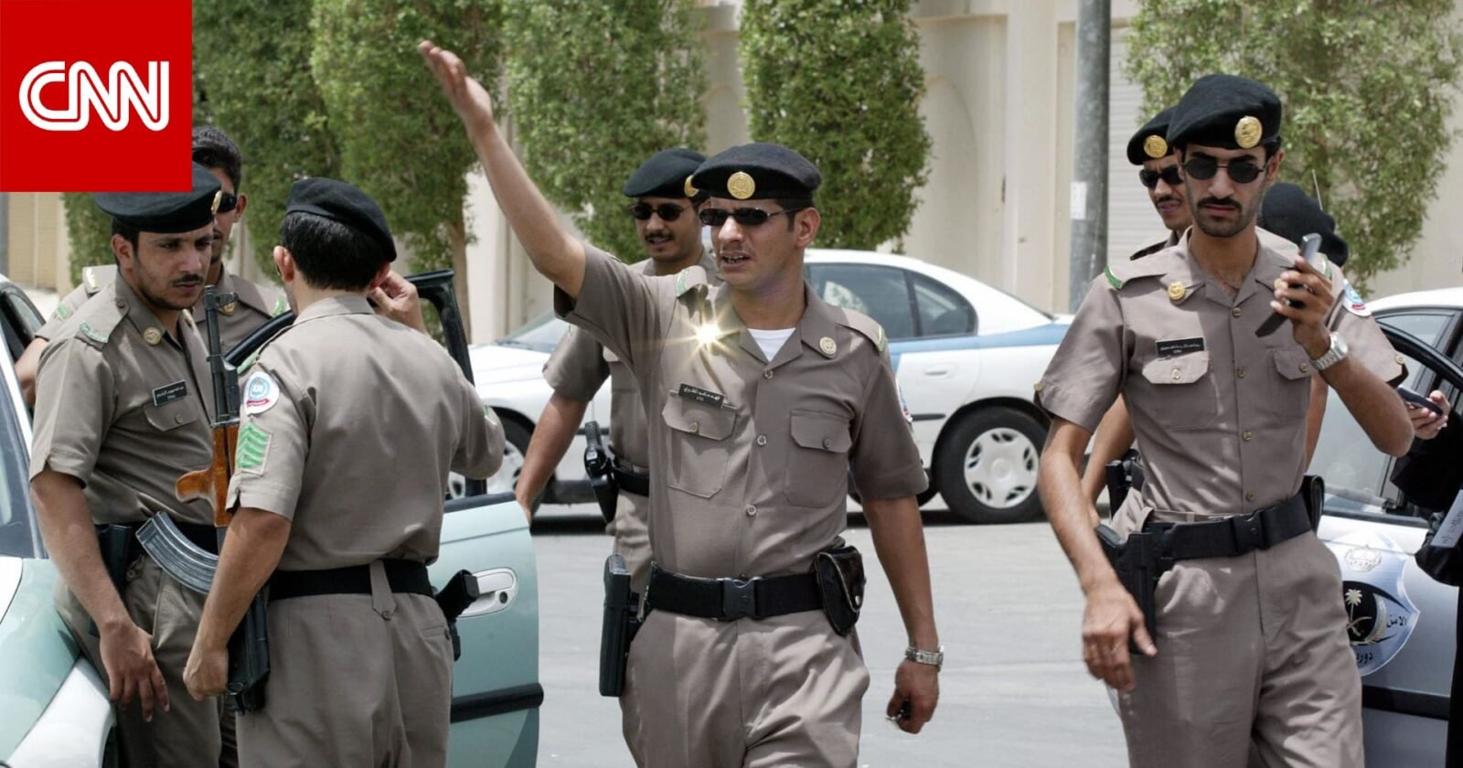 صورة للشرطة السعودية في عملها.