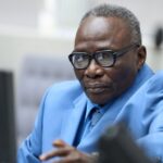 ** صورة علي شكيب أثناء محاكمته بالمحكمة الجنائية الدولية