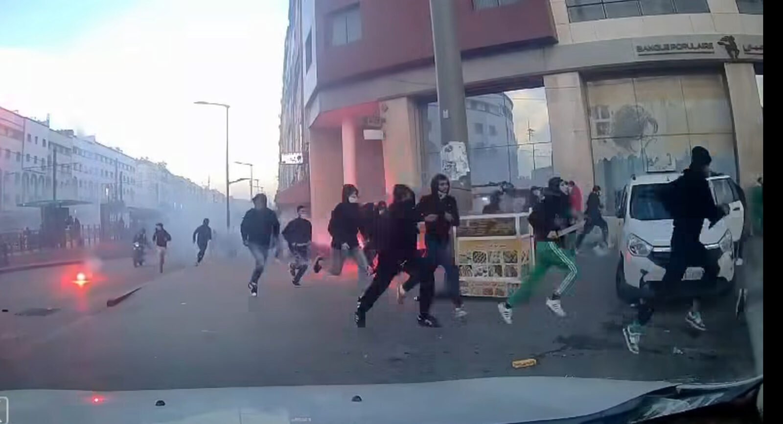 صورة عنف رياضي.