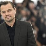 صورة لفيلم "وان باتل آفتر أناذر" مع لافتة تدعو للترشيحات.