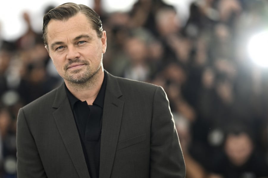 صورة لفيلم "وان باتل آفتر أناذر" مع لافتة تدعو للترشيحات.