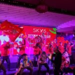 مقاهي ومطاعم مراكش مزينة بأعلام المنتخبات خلال كأس أمم إفريقيا