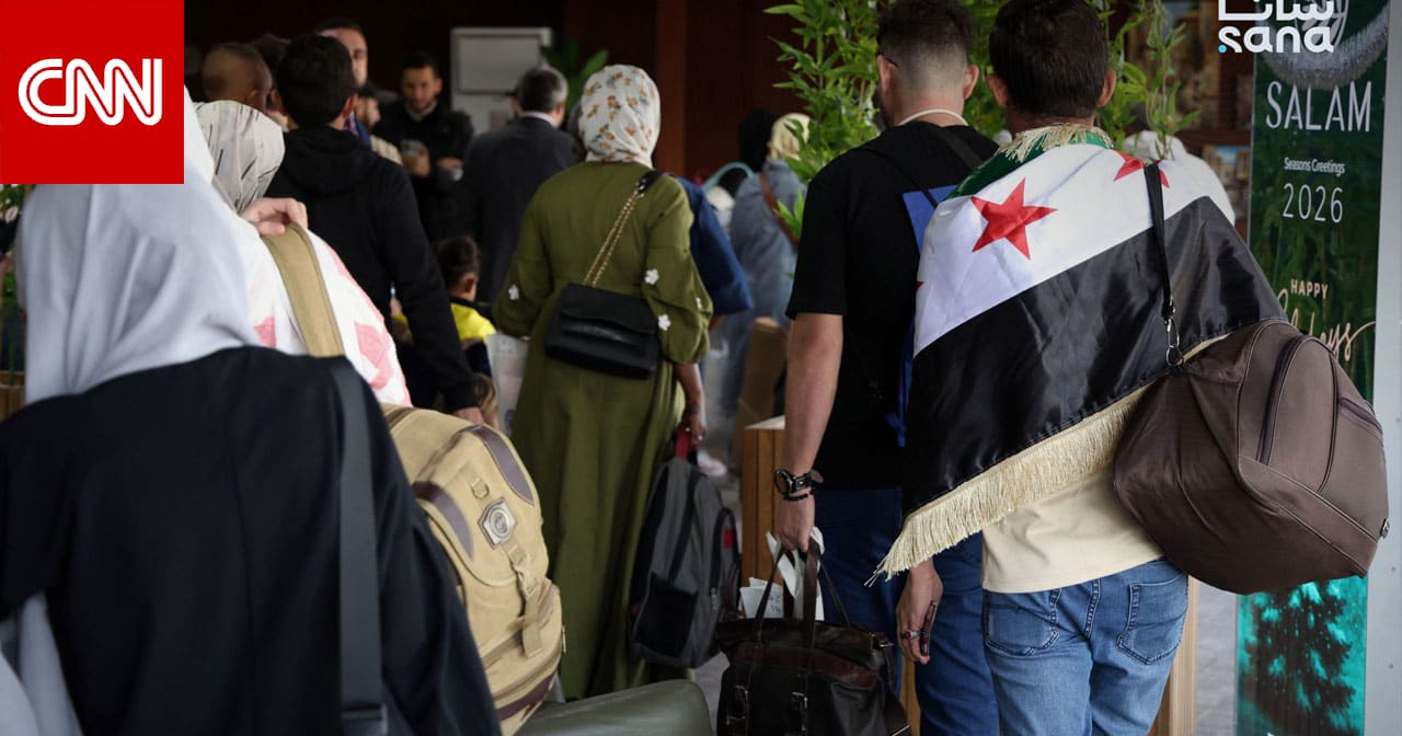 وصول لاجئين سوريين إلى مطار دمشق الدولي.