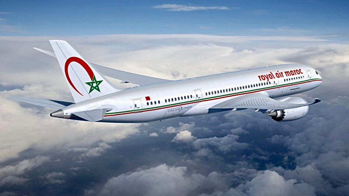 صورة طائرة جوية في الجو.