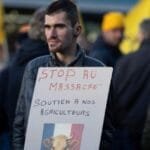 Manifestation contre la politique d'abattage systématique des bêtes en raison de la dermatose nodulaire contagieuse.