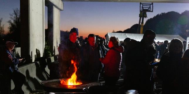 Vaccination des animaux contre la dermatose nodulaire contagieuse.