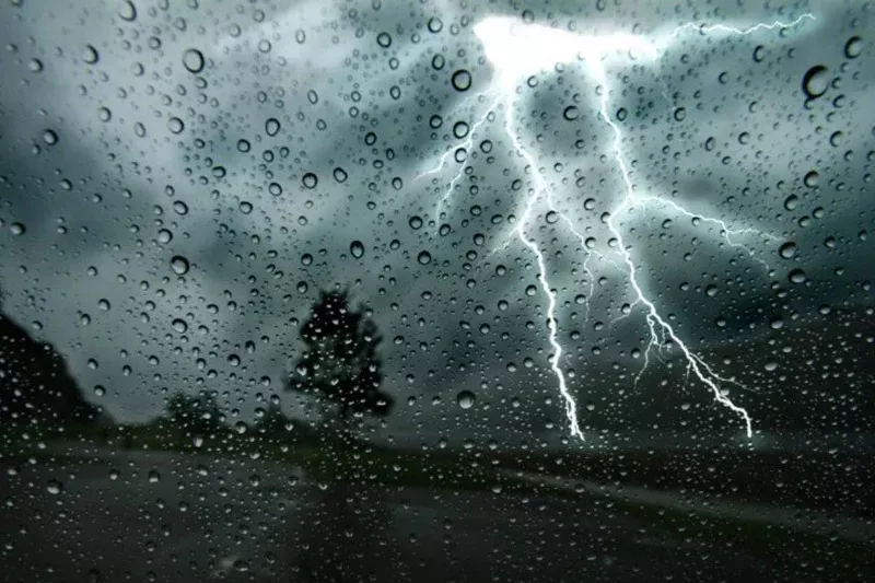 Les équipes de pompage en action pour évacuer les eaux pluviales à Salé.