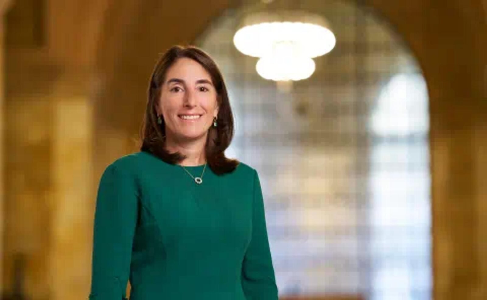 Fed’s Hammack tilts hawkish on rates, questions CPI drop as distorted 3 Alt text for the image of Beth Hammack