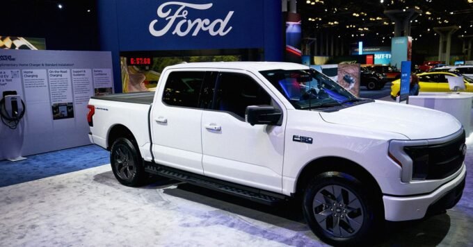Ford F-150 Lightning EV