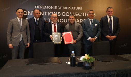 Texte Alt pour l'image : Le Groupe Renault Maroc signe des conventions collectives avec ses partenaires sociaux.