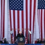 Les immigrants arrivant aux États-Unis cherchent à échapper à la pauvreté, à la violence et à la persécution.