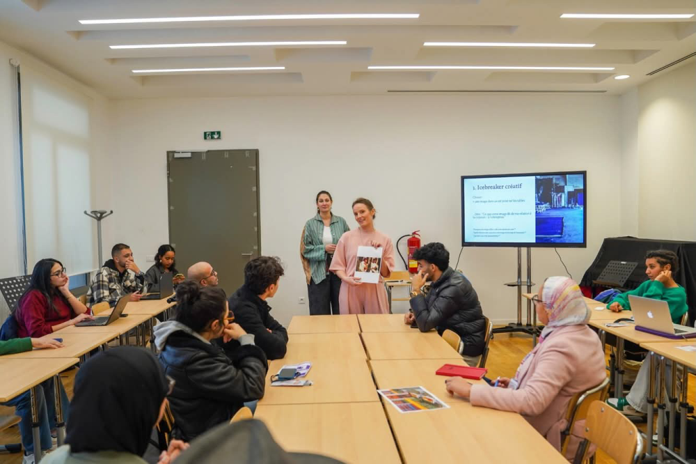 Les intervenants du FOMICC 2025 discutent des défis et des opportunités du secteur des ICC au Maroc et en Afrique.