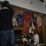 Les supporters marocains dans la fan zone Espace Toro, après la victoire de leur équipe.