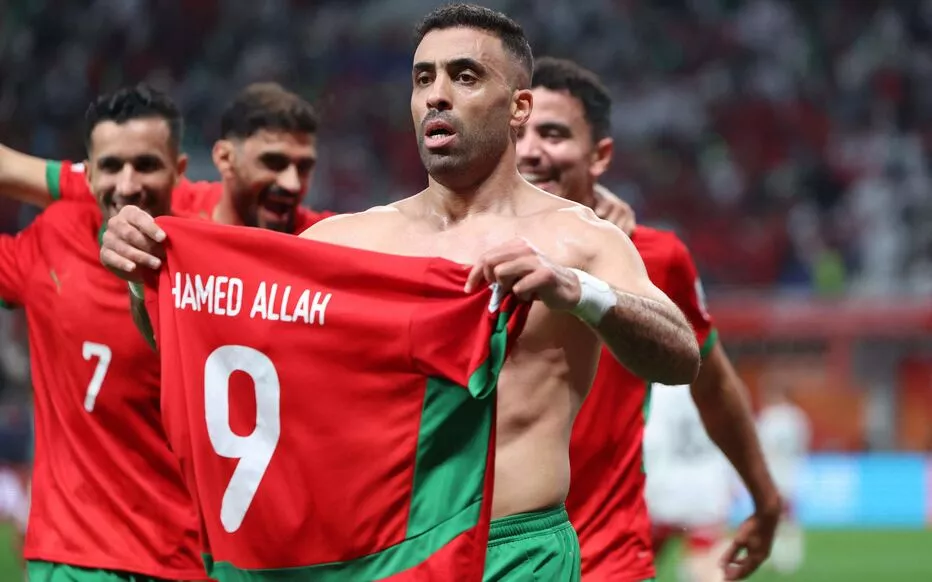 Les joueurs de la sélection marocaine de football célèbrent leur victoire en Coupe arabe (Qatar-2025).