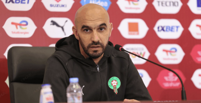 L'équipe nationale du Maroc en action contre les Comores.