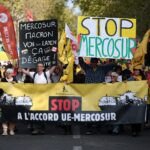 Les agriculteurs français manifestent contre l'accord de libre-échange avec le Mercosur.