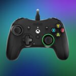Manette de jeu Nacon Revolution X avec des poignées ergonomiques et des boutons accessibles