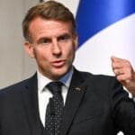 ماكرون: نيجيريا طلبت من فرنسا