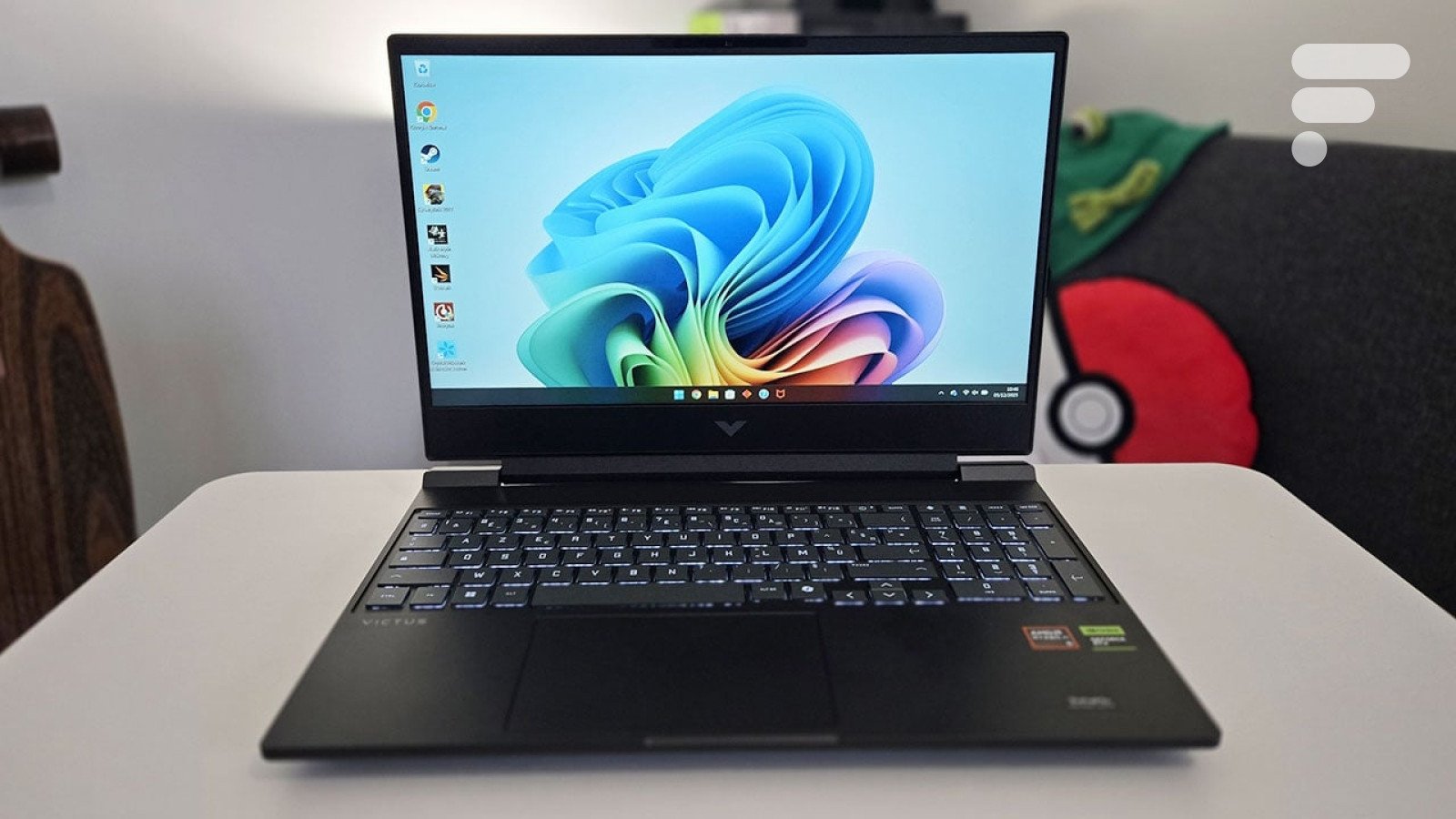 PC gamer avec un écran et un clavier