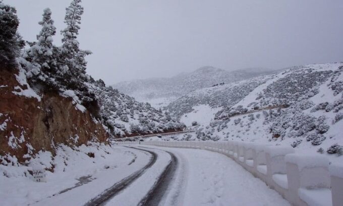 Pluies et neige dans les montagnes du Maroc.