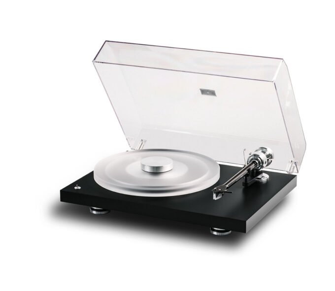 Pro-Ject’s Debut Reference 10 Turntable