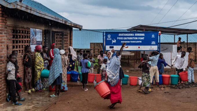 Réfugiés congolais dans un camp de transit au Rwanda.
