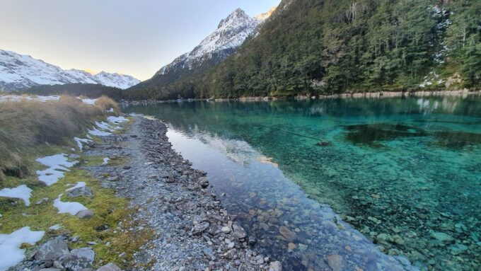 صورة لمنظر البحيرة الزرقاء Rotomairewhenua.