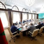 Texte Alt pour l'image : "Le Conseil de gouvernement adopte un projet de décret pour améliorer les revenus des salariés agricoles et non agricoles"