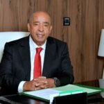 Texte Alt pour l'image : "Abdelaziz ALAOUI, Président du Conseil d'Administration de la CMIM, parle de la santé mentale et de la performance humaine dans le monde du travail"