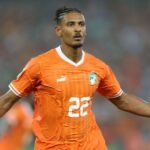 Sébastien Haller blessé sur le terrain.