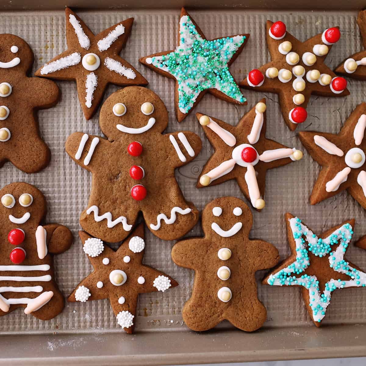 Soft Gingerbread Cookies