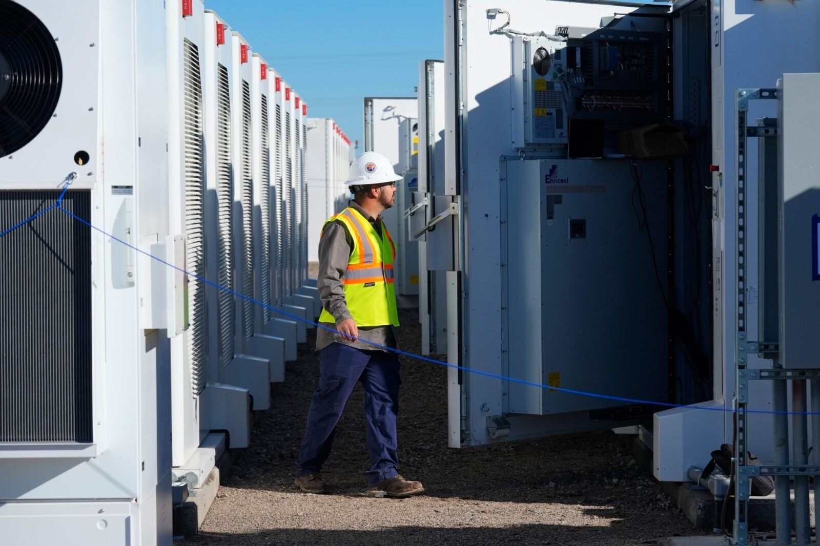 Solar power and battery storage are booming despite Trump policy whiplash as clean energy meets soaring data center demand 3 Solar panels and wind turbines