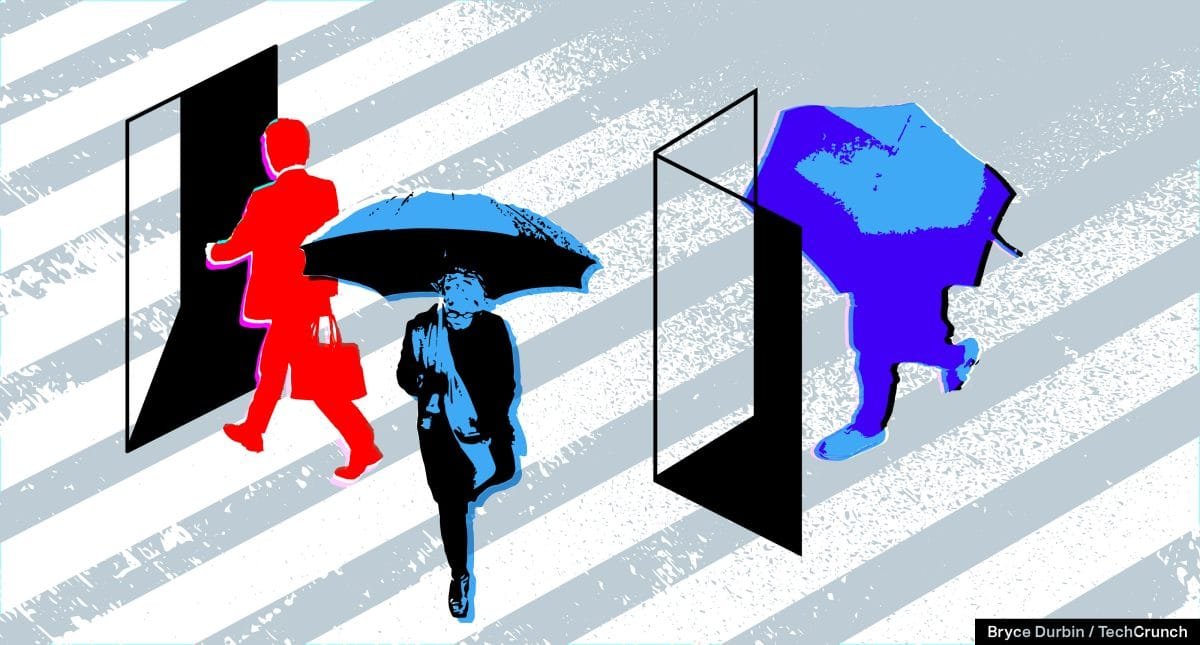 A comprehensive list of 2025 tech layoffs 3 Layoffs Tracker Infographic